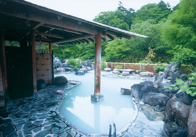 八幡平市松川温泉　松川荘　屋根付露天風呂